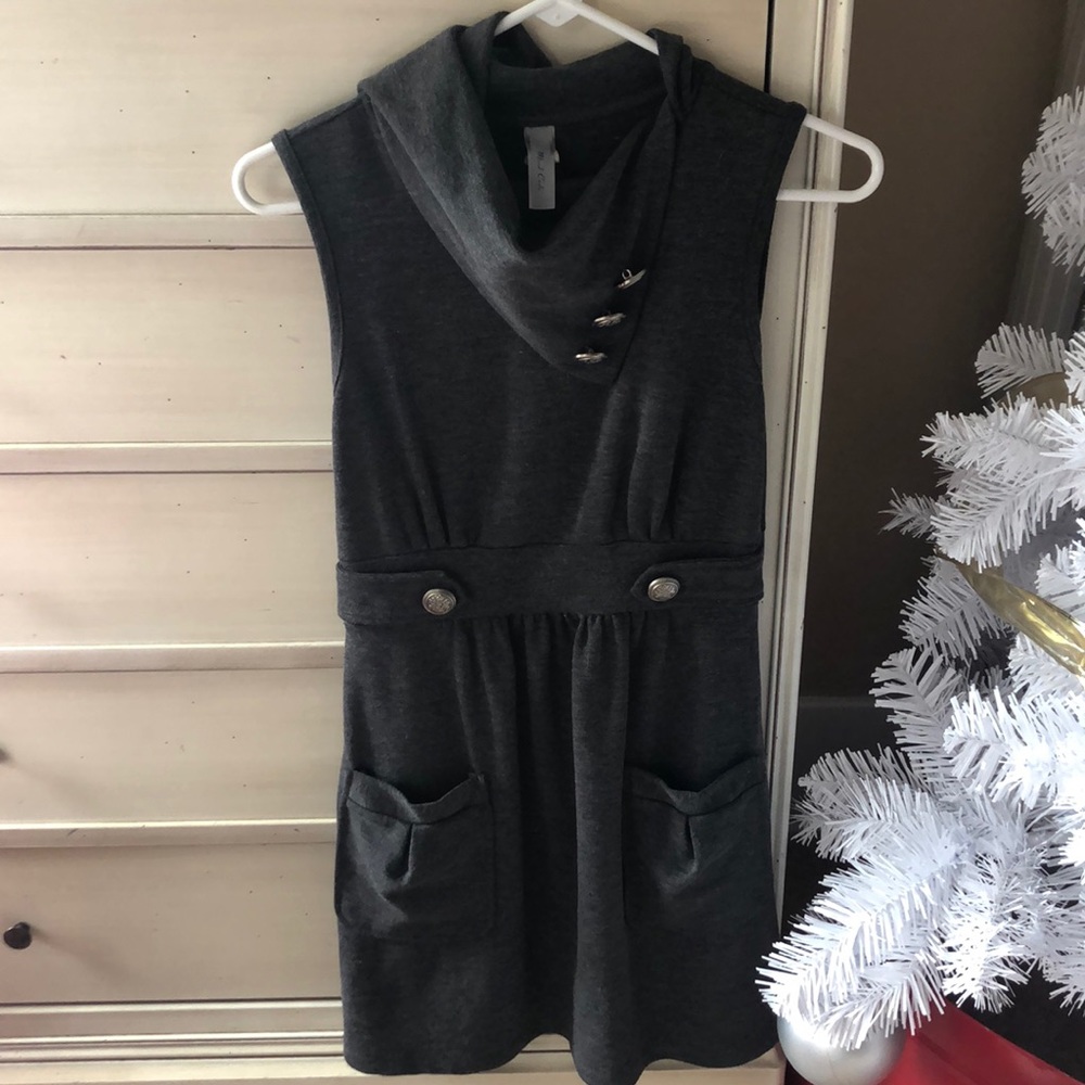 Roll neck dress with stunning buttons